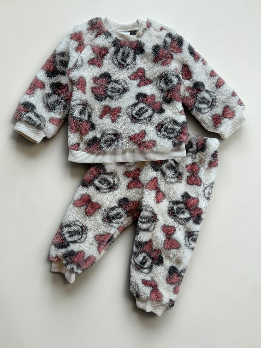 DISNEY VGUC Super Soft Cozy Minnie Mouse Fleece 2PC Set